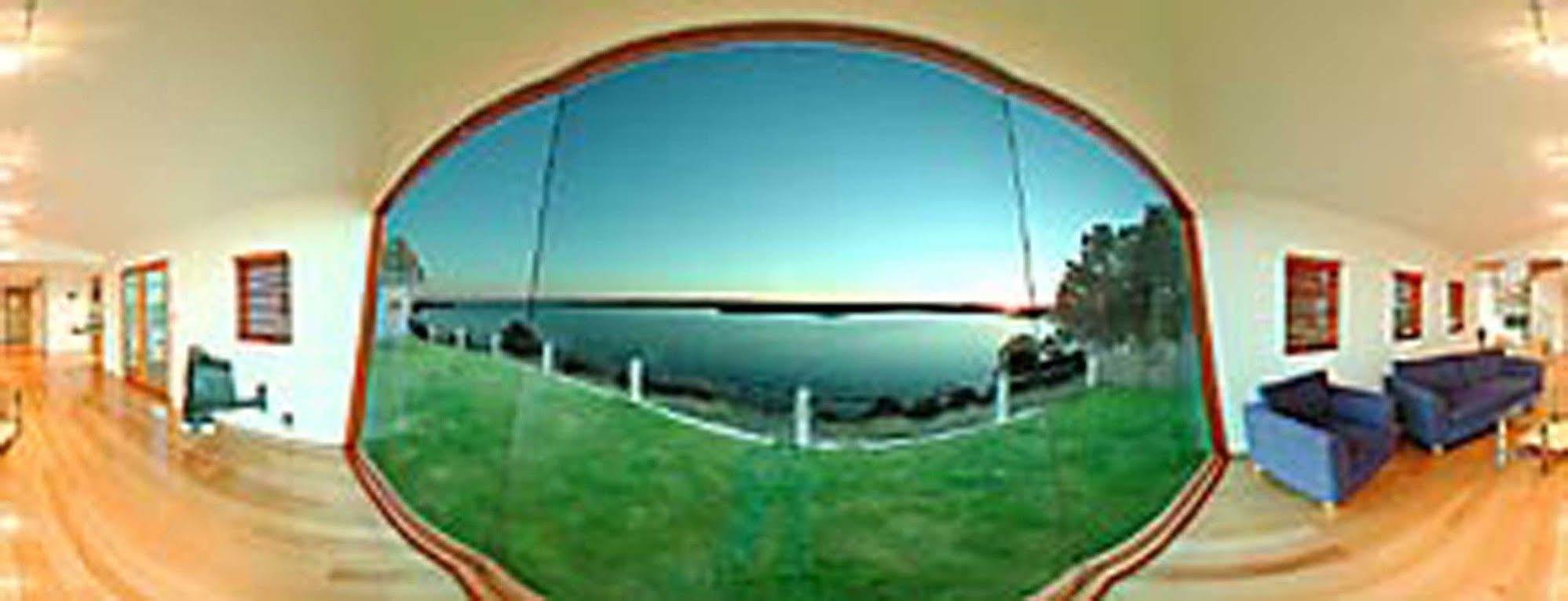 Wheelhouse Apartments Strahan Eksteriør billede