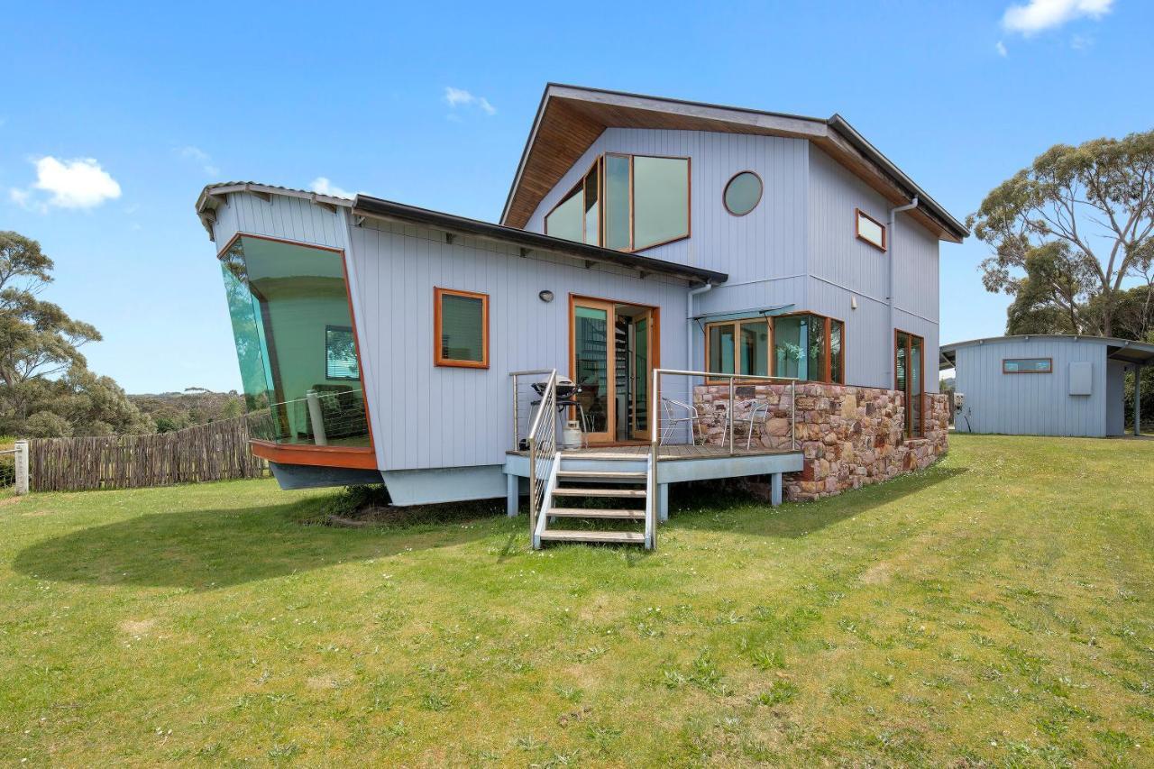 Wheelhouse Apartments Strahan Eksteriør billede